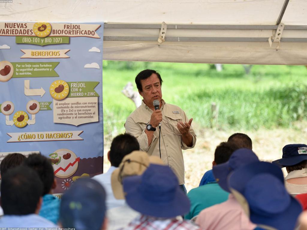 ទំនាក់ទំនងនិងគាំទ្រ: វិធីសាស្រ្តដើម្បីបង្កើតការទំនាក់ទំនងដែលមានប្រសិទ្ធភាព